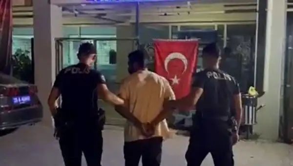 İzmir'de 18 Yıl Hapis Cezalı Firari, Polisi Şaşırttı!