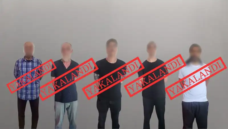 Kırmızı Bültenle Aranan 2 Şüpheli Türkiye'ye İade Edildi!