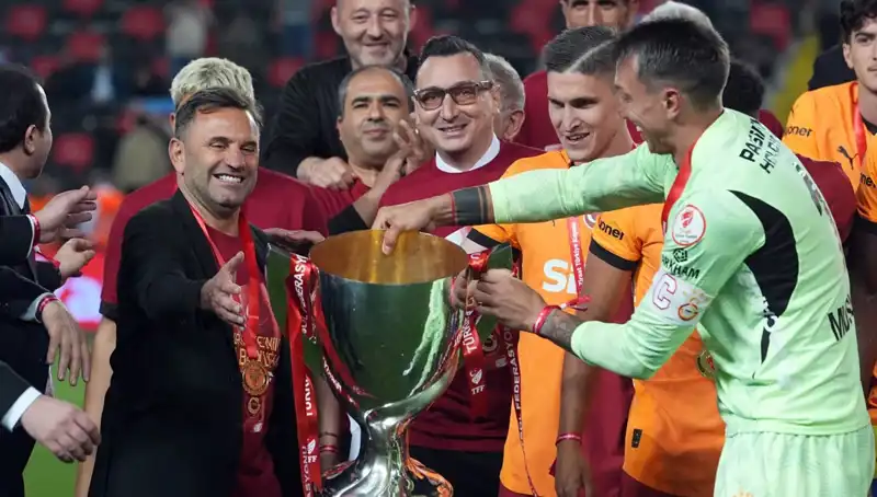 Okan Buruk Galatasaray'daki Hedeflerini Yeniden Belirledi: Şampiyonluk İçin Harekete Geçti