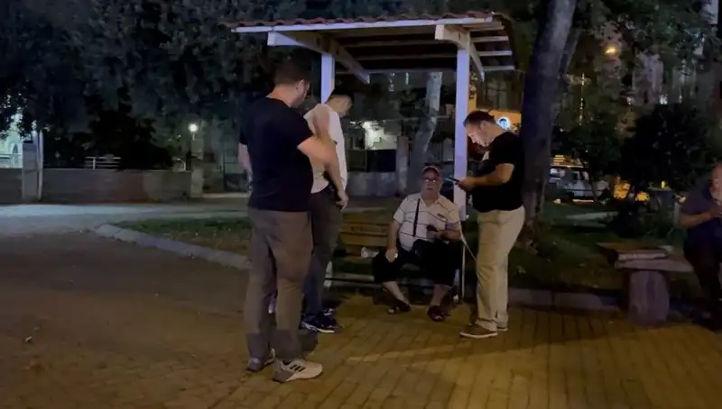 Görme Kaybı Sebebiyle Zor Günler Geçiren Adamın Telefonunu Çaldılar