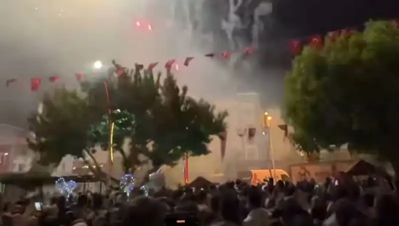 Havai Fişek Gösterisi Sonrası Hastanelik Olaylar: Eğlencenin Tehlikeleri