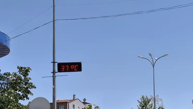 Yazın Zirve Noktası: Termometreler 38 Dereceyi Aştı!