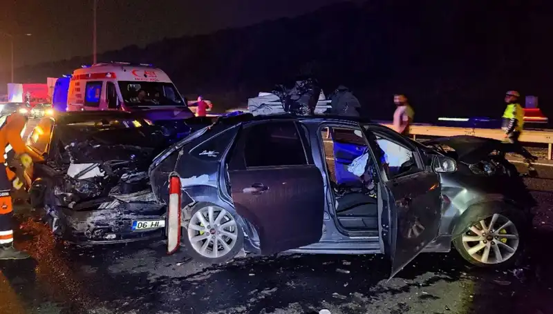 TEM Otoyolu’nda Feci Zincirleme Kaza: 7 Yaralı Hastaneye Kaldırıldı