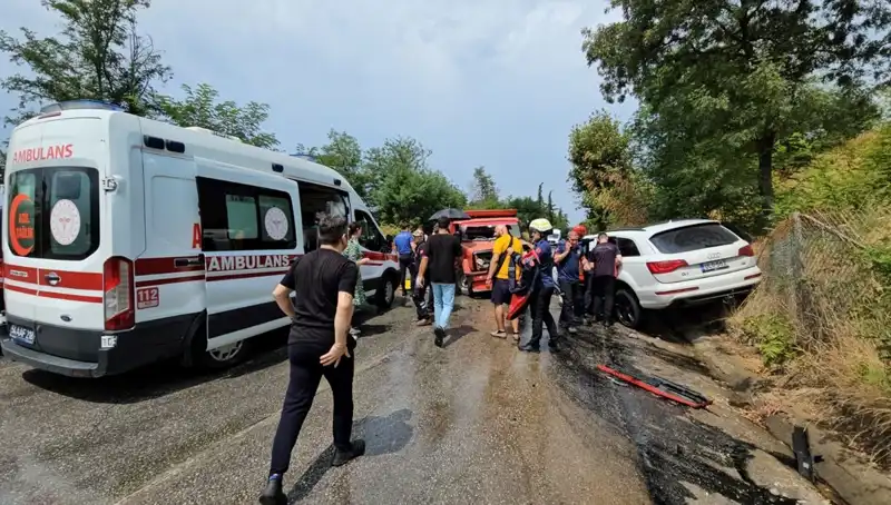Sakarya’da Kamyonet ile Cip Çarpıştı: 4 Çocuk ile 5 Kişi Yaralı