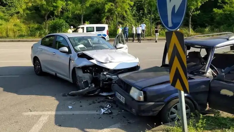 Görele'de Korkunç Kaza: Sürücü Araç Camından Fırladı, Hayatını Kaybetti