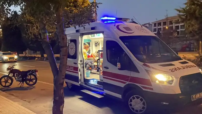 Otomobil Motosiklete Çarptı: Sürücü Olay Yerinden Kaçtı!