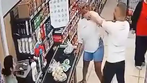 Markette Kasa Sırasında Şok Eden Olay: Kadına Saldırı!
