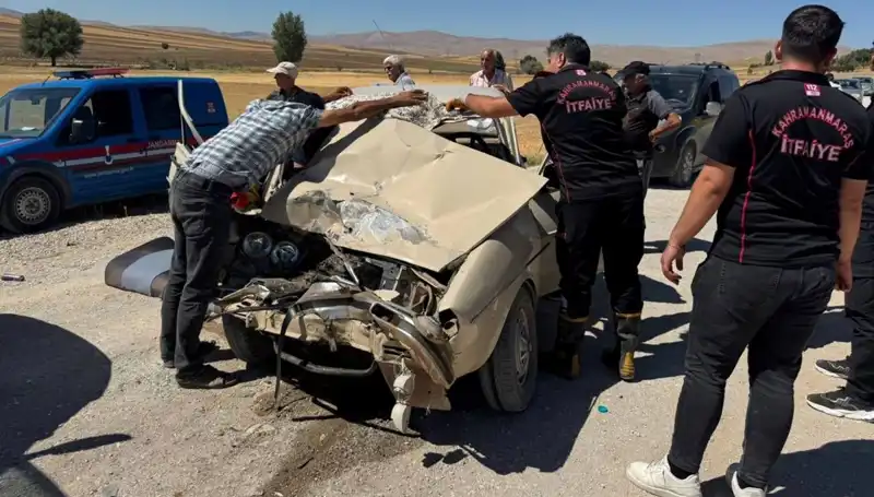 Kahramanmaraş’ta Feci Kaza: Kamyonet ve Otomobil Çarpıştı, Çok Sayıda Yaralı