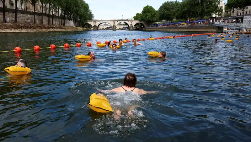 Paris'te Tarihi Bir Değişim: Seine Nehri Nihayet Halka Açıldı