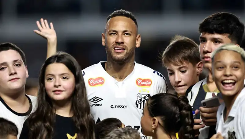 Fenerbahçe Neymar ile Yollarını Ayırıyor: Detaylar ve Son Gelişmeler