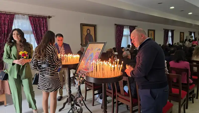 Hatay’da Geleneksel “Çiçek Bayramı” Coşkuyla Kutlandı, Binlerce Kişi Bir Araya Geldi