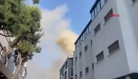İstanbul’da 4 Katlı İş Merkezinde Yangın: Yangınla Mücadelede Son Durum Nedir?