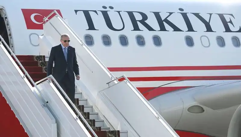 Cumhurbaşkanı Erdoğan'ın İtalya Ziyareti ve Dönüşünün Ayrıntıları