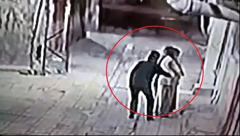 Kapkaççılara Kılık Değiştirerek Yakalanan Polislerden Dikkat Çeken Operasyon
