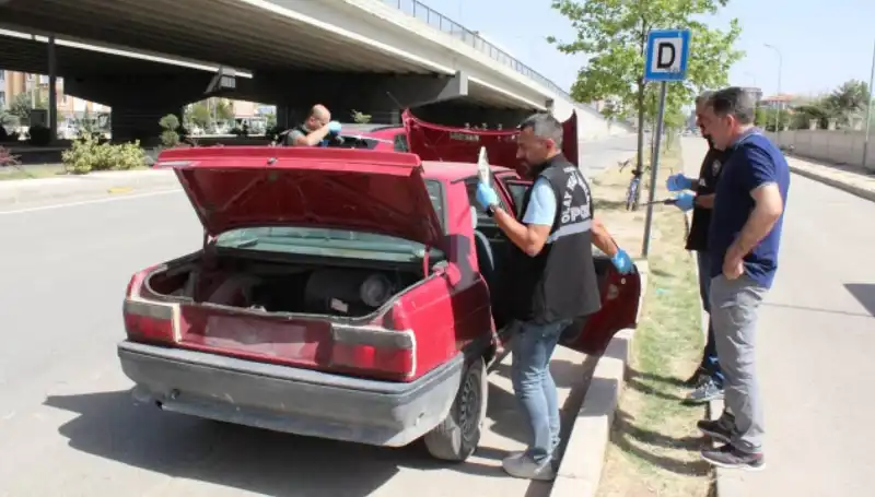 Aracın Yaktı, Yeni Çalınan Araçla Kaçış Planı!